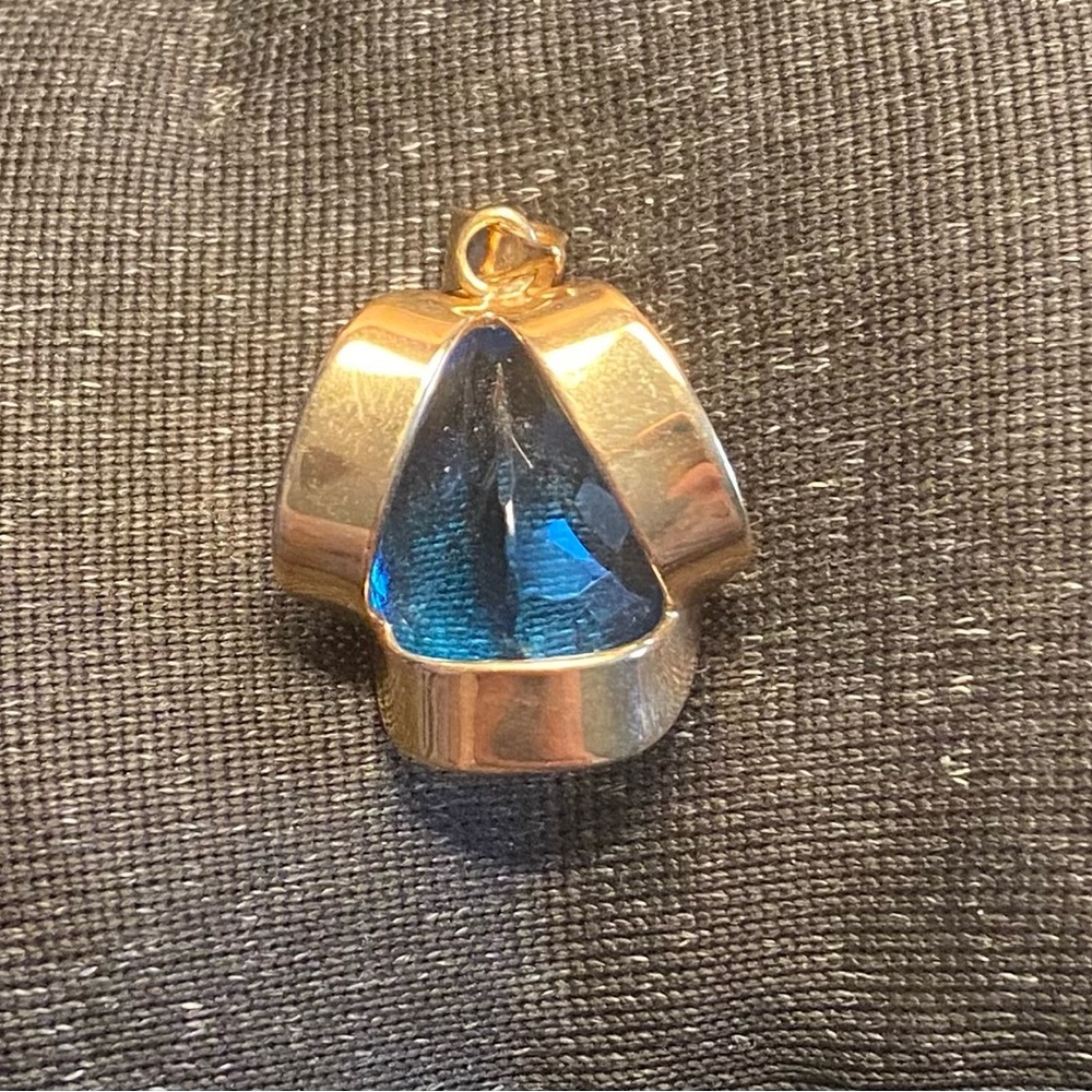 14k yellow gold, 6 carat blue topaz pendant - Picture 2 of 6
